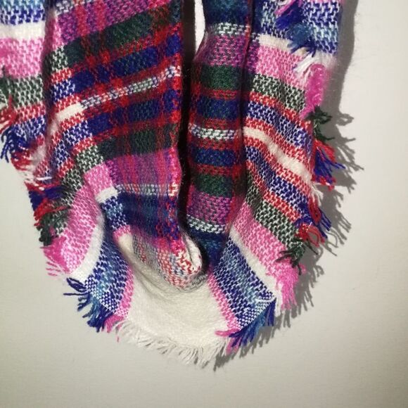 Pink Blue & White Plaid Oversized Fringed Infinity Scarf NWOT - Picture 3 of 8